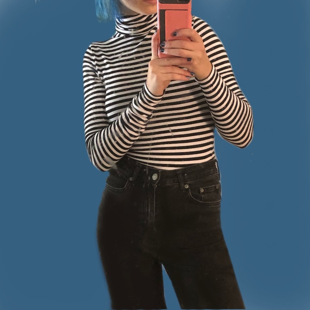 H&M black and white striped turtleneck